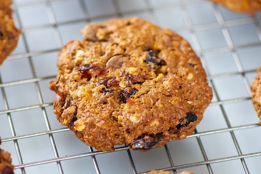 Dried Fruits, Chocolate Chips & Flaxseed Cookies