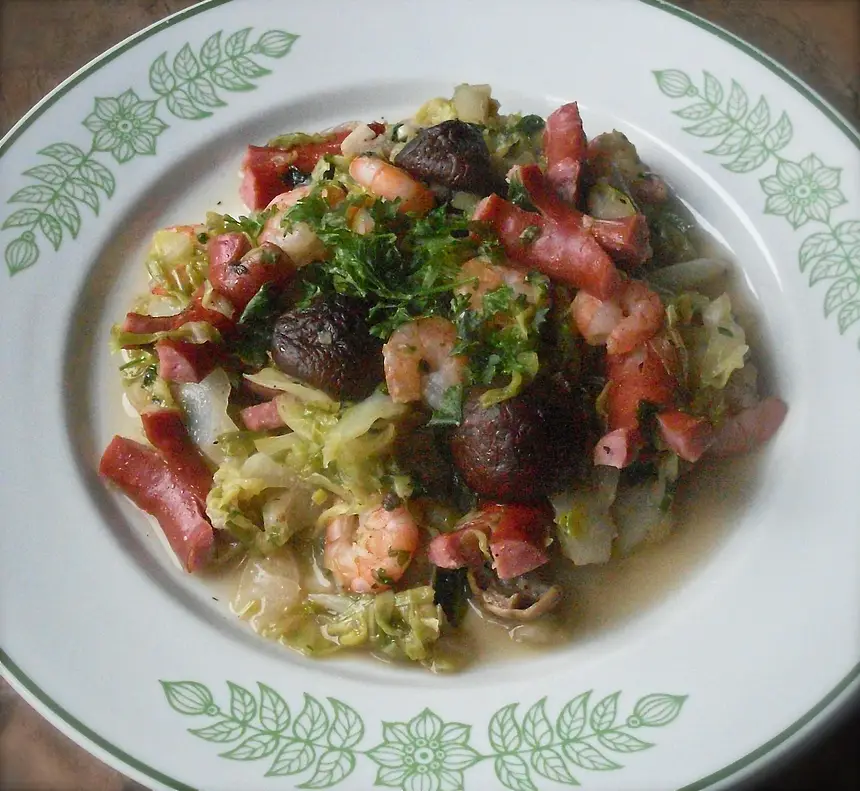 Spring Cabbage with Mushrooms, Frankfurters & Shrimps