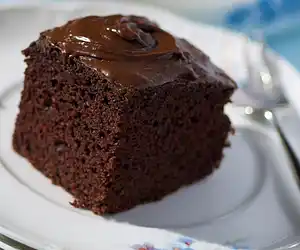 Hershey's Old-Fashioned Chocolate Cake
