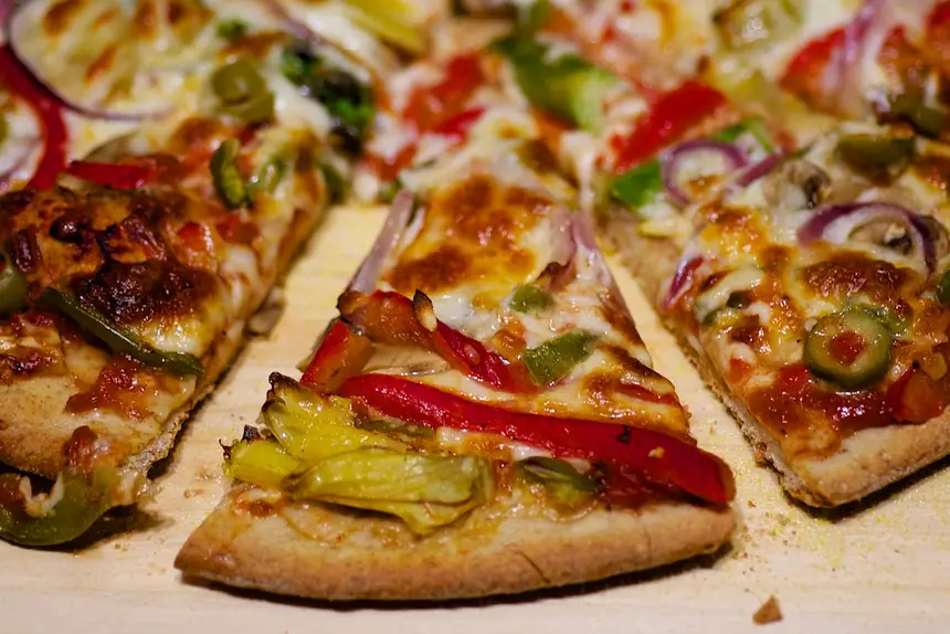 Roasted Bell Pepper, Artichoke Hearts, & Olive Pizza