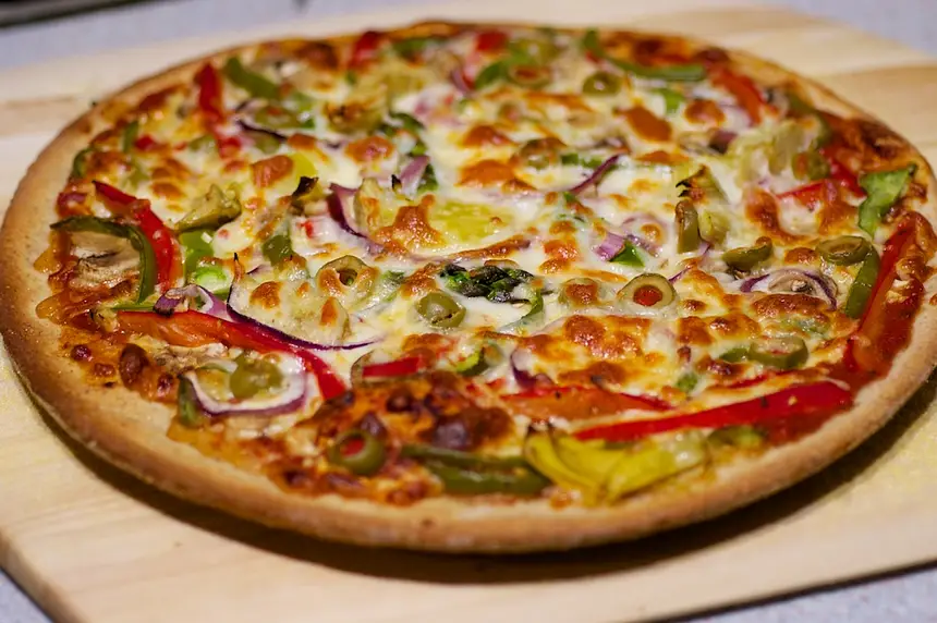 Roasted Bell Pepper, Artichoke Hearts, & Olive Pizza