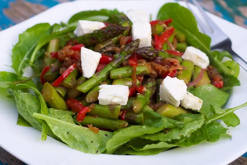 Asparagus, Red Bell Pepper & Arugula Salad
