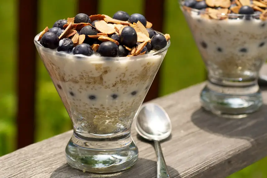 Quinoa, Blueberry & Yogurt Parfait