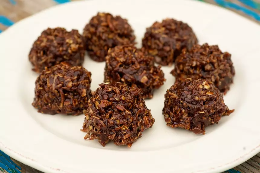 Chocolate No-Bake Oatmeal & Peanut Butter Cookies