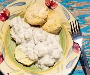 Grandma's Biscuits & Gravy