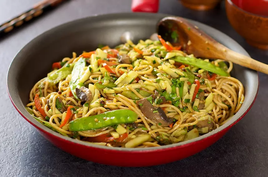 Asian Stir-Fried Spaghetti with Veggies