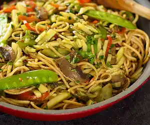 Asian Stir-Fried Spaghetti with Veggies
