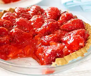 Ultimate Fresh Strawberry Pie