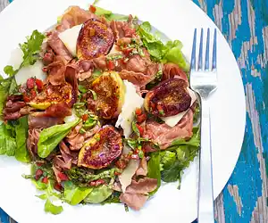 Grilled Figs, Prosciutto & Arugula Salad