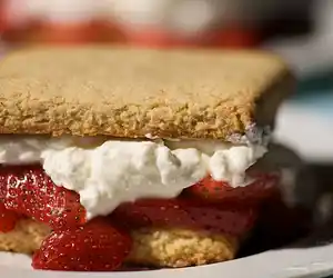 Old-Fashioned Strawberry Shortcake