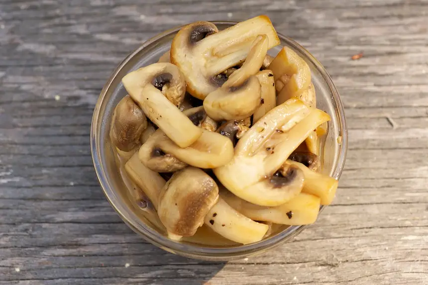 Quick & Easy Pickled Mushrooms