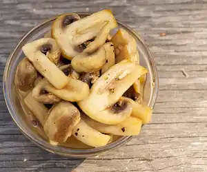 Quick & Easy Pickled Mushrooms