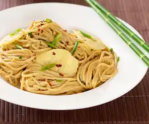 Cold Oriental Noodles with Peanut Sauce
