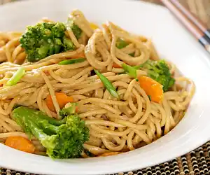 Soy-Peanut Sauce Noodle with Broccoli 