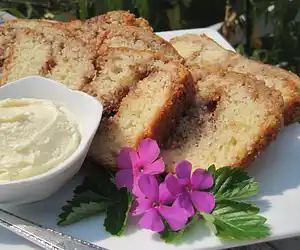 Cinnamon Swirl Tea Bread