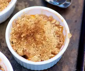 Peach Crumble