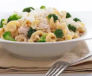 1-Pot Noodles with Chicken & Broccoli
