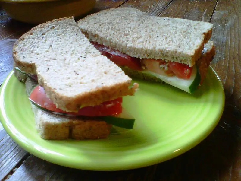 Simple Cucumber & Tomatoes sandwich