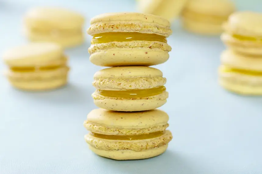 Lemon Meringue Pie Macarons