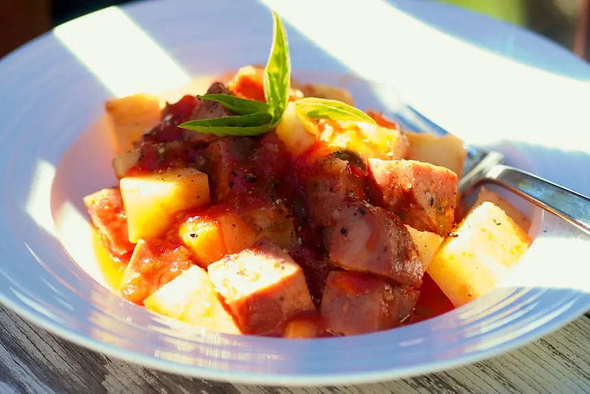 Baked Kielbasa & Potatoes in Sauce