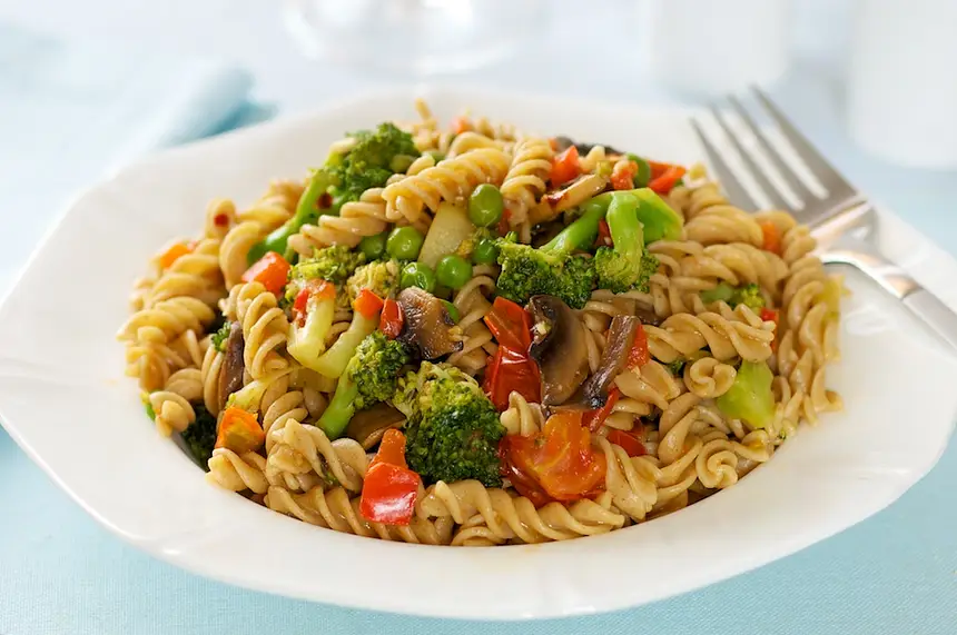 Fusilli Verde with Broccoli & Red Bell Pepper