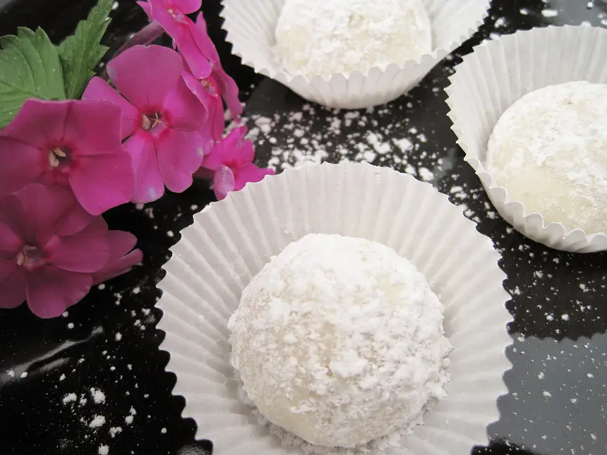 Russian Tea Cakes/Mexican Wedding Cookies