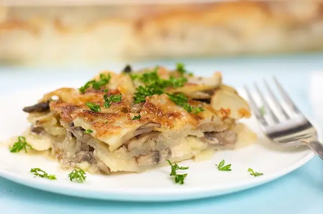 Homestyle Scalloped Potatoes & Mushrooms