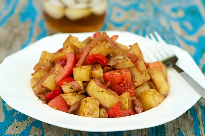 Garlicky Roasted Potato & Bell Pepper Salad