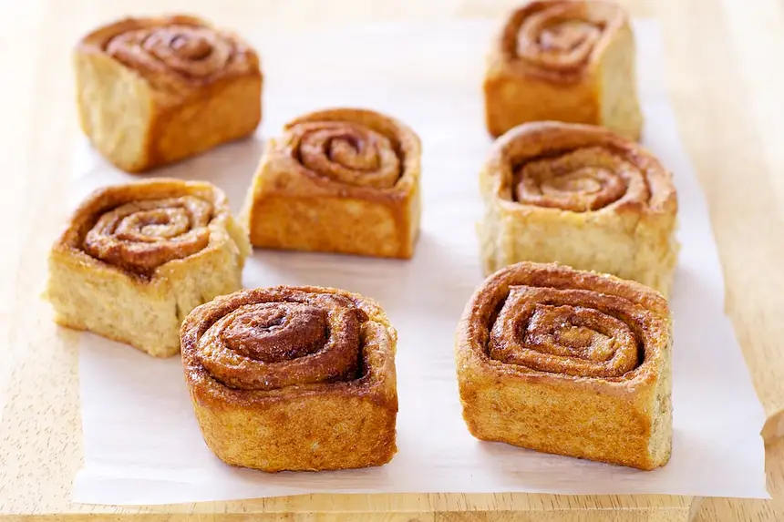 Whole Wheat Pumpkin Cinnamon Rolls