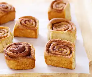Whole Wheat Pumpkin Cinnamon Rolls