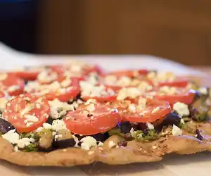 Mediterranean Pizza