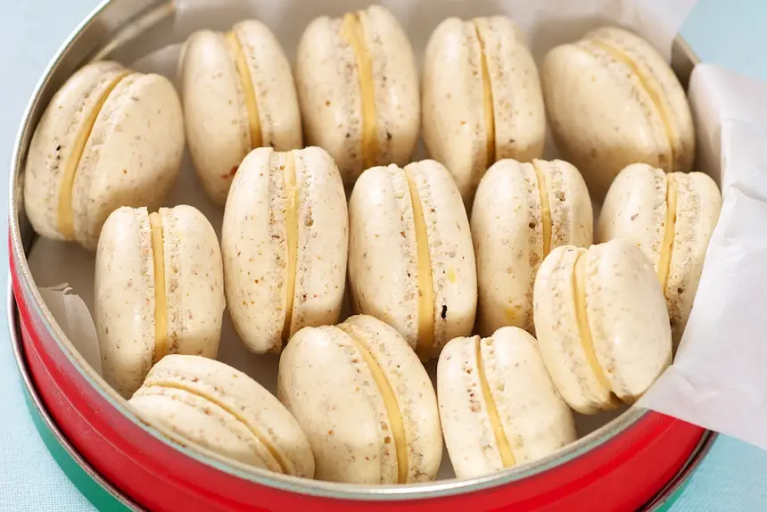 Vanilla Salted Caramel Macarons
