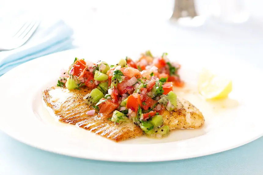 Paleo Kiwi Tomato Salsa with Tilapia 