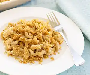 Old-Fashioned Macaroni & Cheese