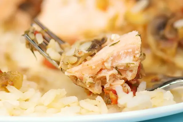 Easy Baked Salmon with Dill on Rice