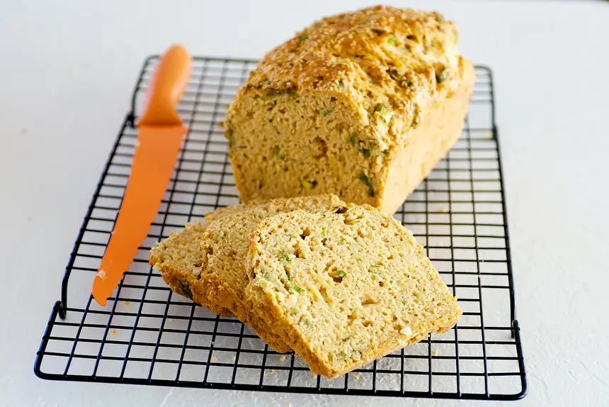 Beer Cheddar Onion Bread