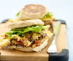 Smoked Mozzarella, Spinach, & Pepper Omelet Sandwiches