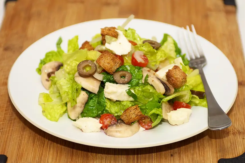 Cherry Tomato & Lettuce Salad with Fresh Mozzarella & Croutons