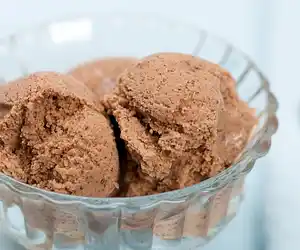 Irish Cream Frozen Yogurt