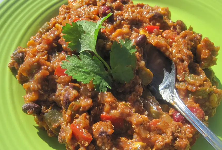 Black Bean & Quinoa Chili