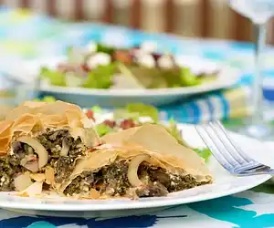 Spinach, Mushroom & Red Pepper Strudel
