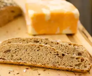 Herbed Whole Wheat Bread with Sunflower & Sesame Seeds