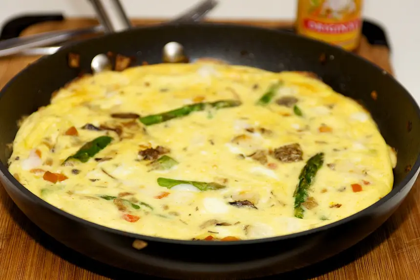 Asparagus, Mushroom & Bell Pepper Frittata 