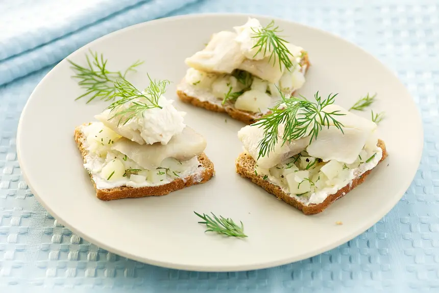 Herring Canapés with Horseradish Cream