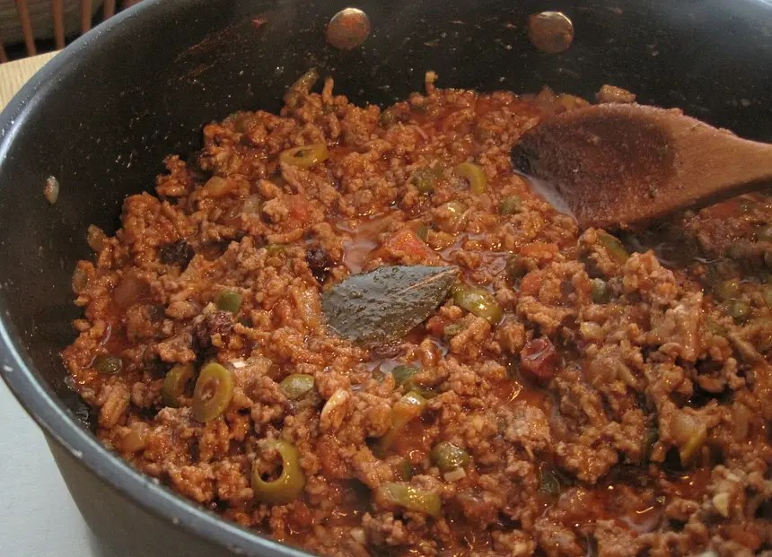 Picadillo Con Alcaparras (Picadillo with Capers)