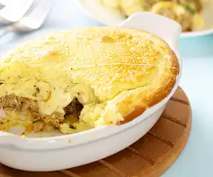Impossible Breakfast Pie (Quiche)