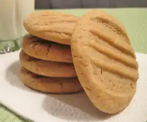 Best Ever Chewy Peanut Butter Cookies