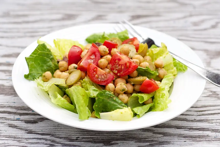 Chickpea, Tomato & Olive Salad 