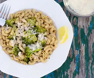 Pasta with Broccoli & Garlic