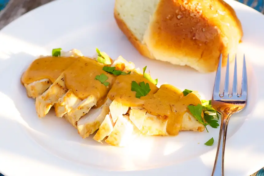 Chicken in Saffron Cream Sauce